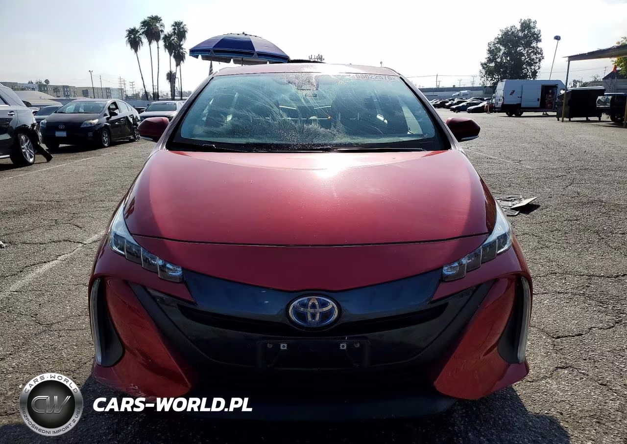 2020 Toyota Prius Prime Le VIN:JTDKARFP4L3160710 - 5