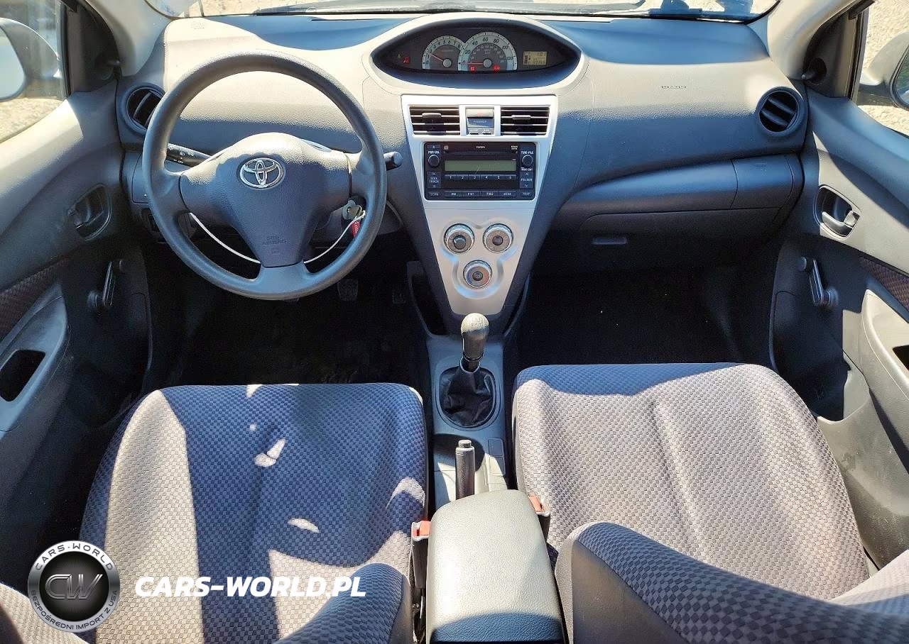 2007 Toyota Yaris Base VIN:JTDBT923571174677 - 8