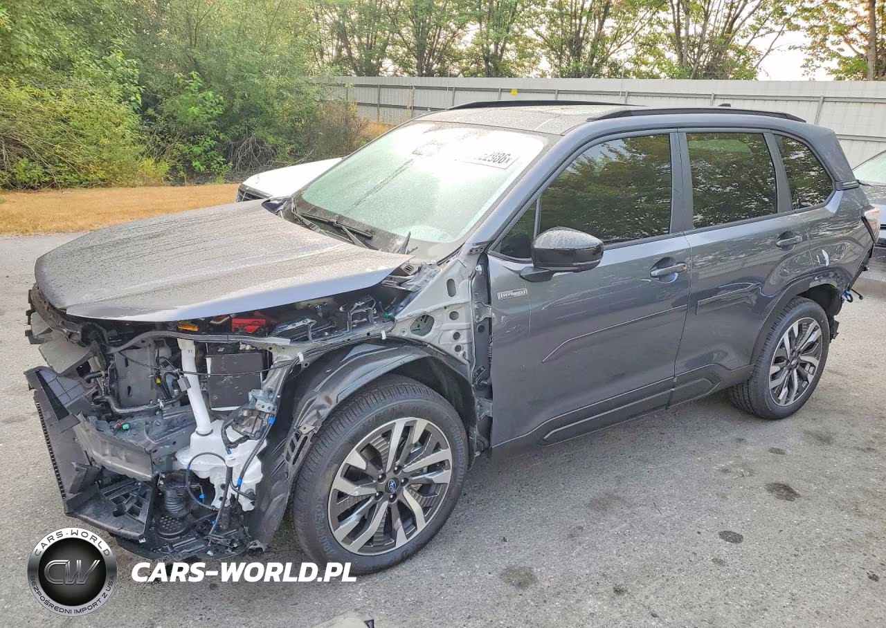 2025 Subaru Forester Touring – zdjęcie 1 z 14