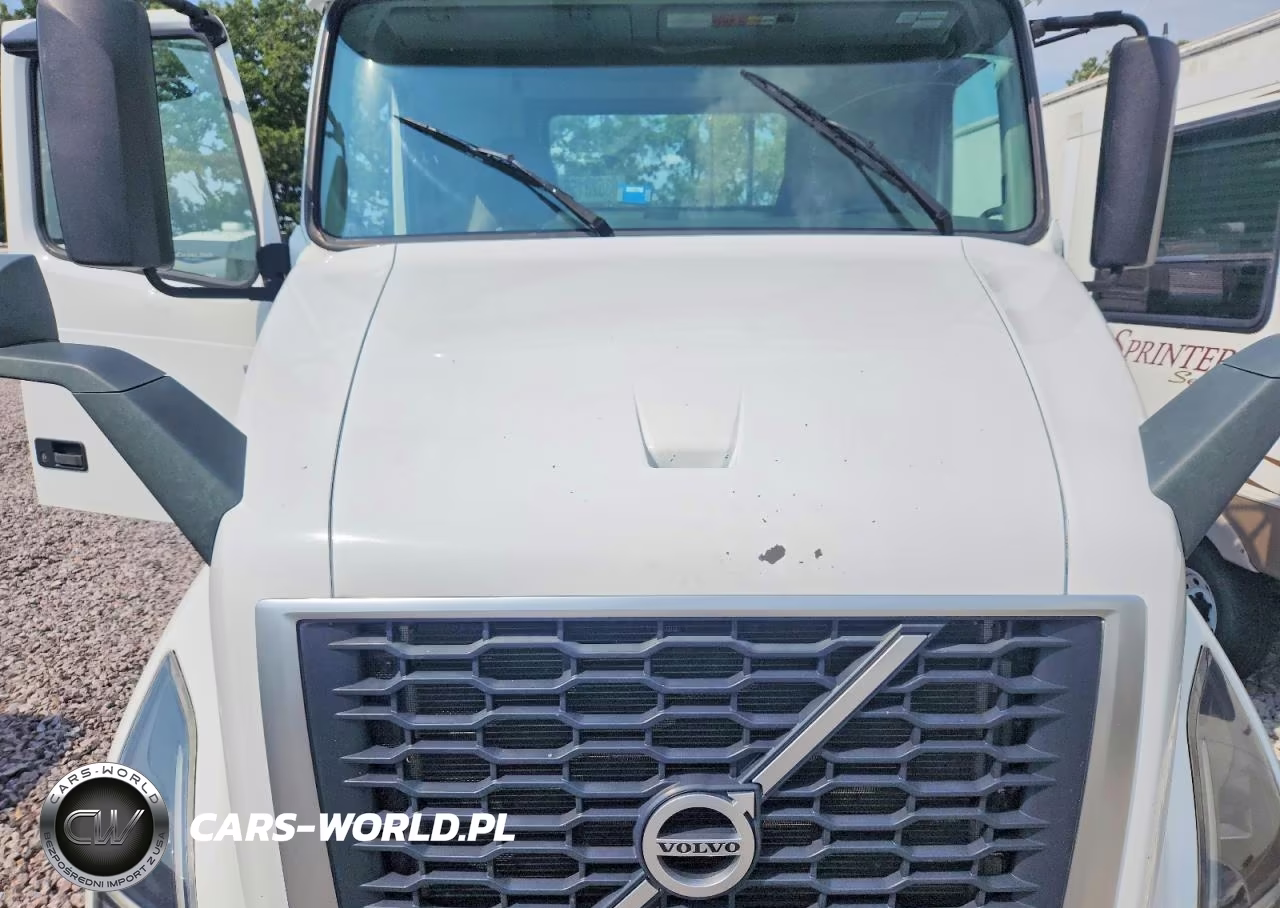 2020 Volvo Vnr Semi Truck VIN:4V4WC9DH7LN249476 - 10