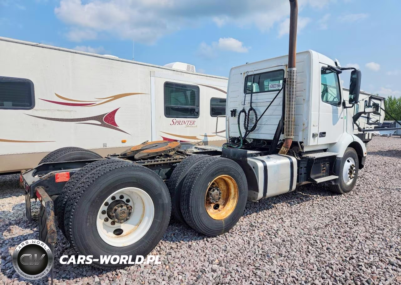 2020 Volvo Vnr Semi Truck VIN:4V4WC9DH7LN249476 - 3