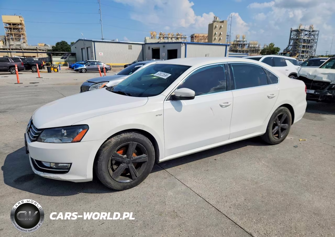 2015 Volkswagen Passat S