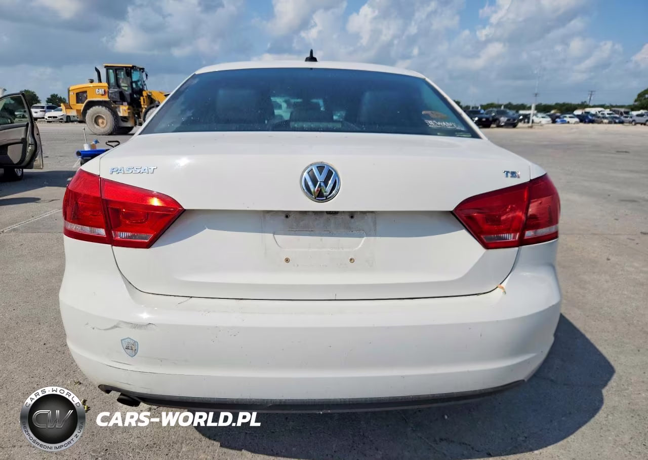 2015 Volkswagen Passat S VIN:1VWAS7A39FC114499 - 6