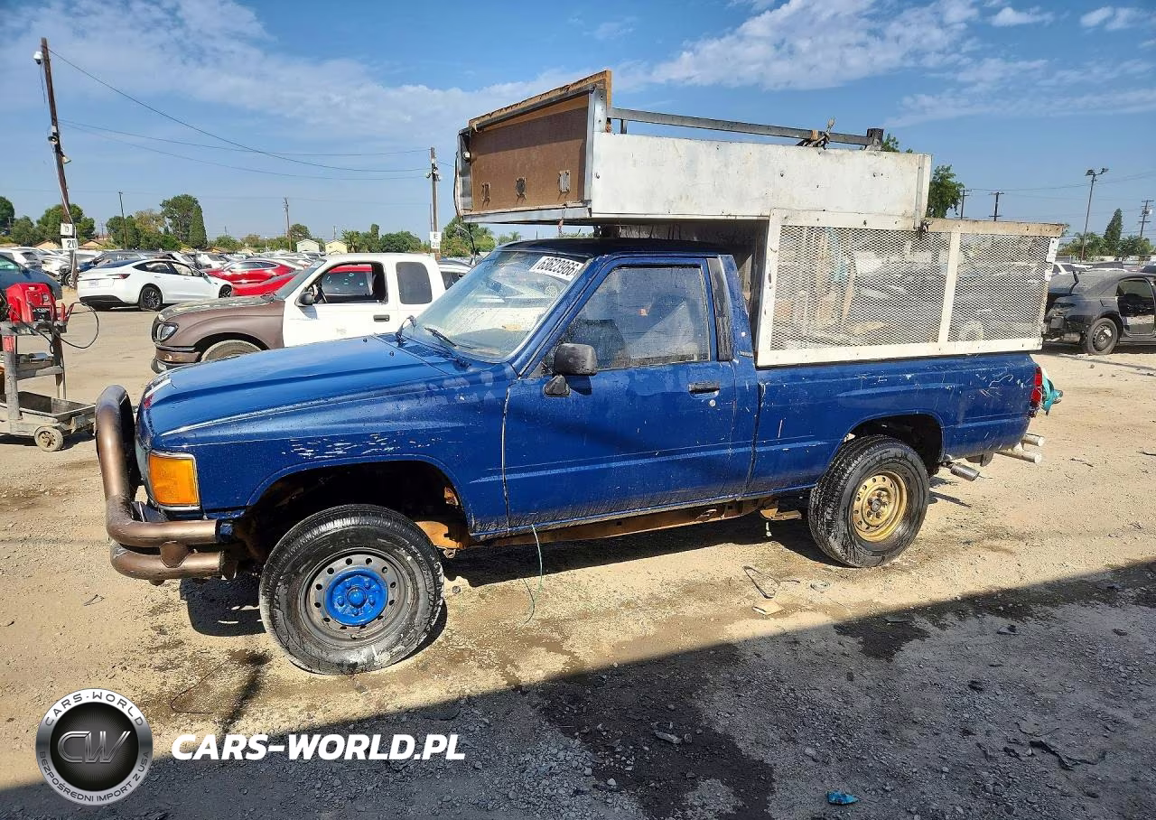 1987 Toyota Pickup Base