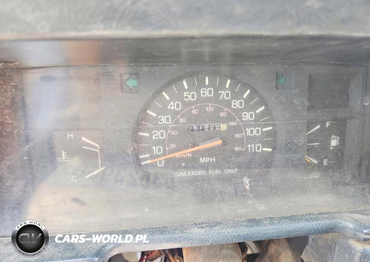 1987 Toyota Pickup Base VIN:JT4RN50R2H5108879 - 9