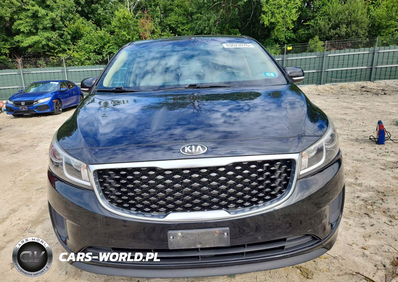 2015 Kia Sedona Lx VIN:KNDMB5C1XF6055882 - 5