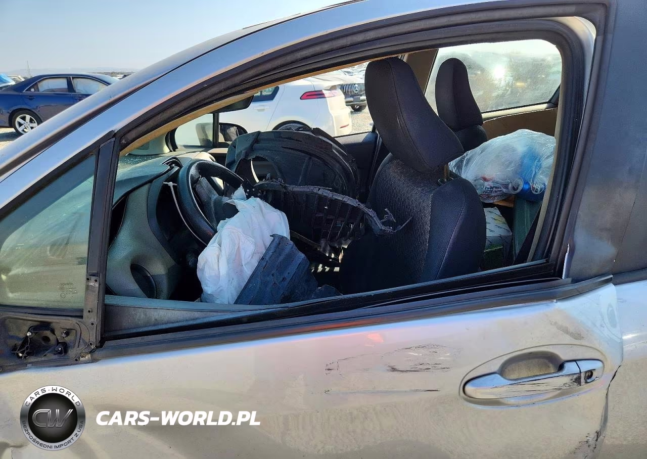 2015 Toyota Yaris 5-Door L VIN:VNKKTUD34FA032195 - 7