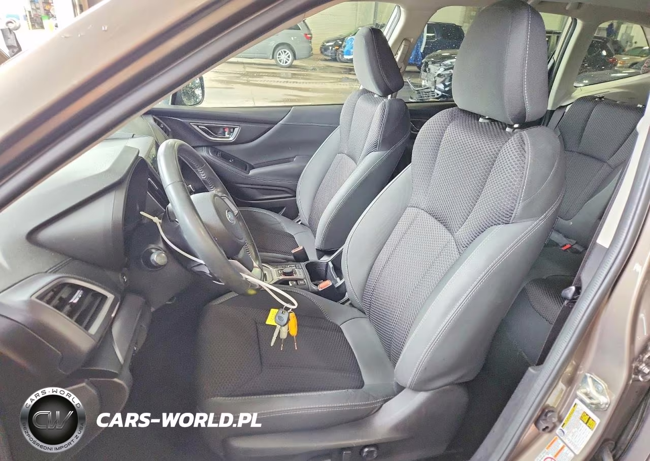 2019 Subaru Forester Premium VIN:JF2SKAEC6KH568464 - 7