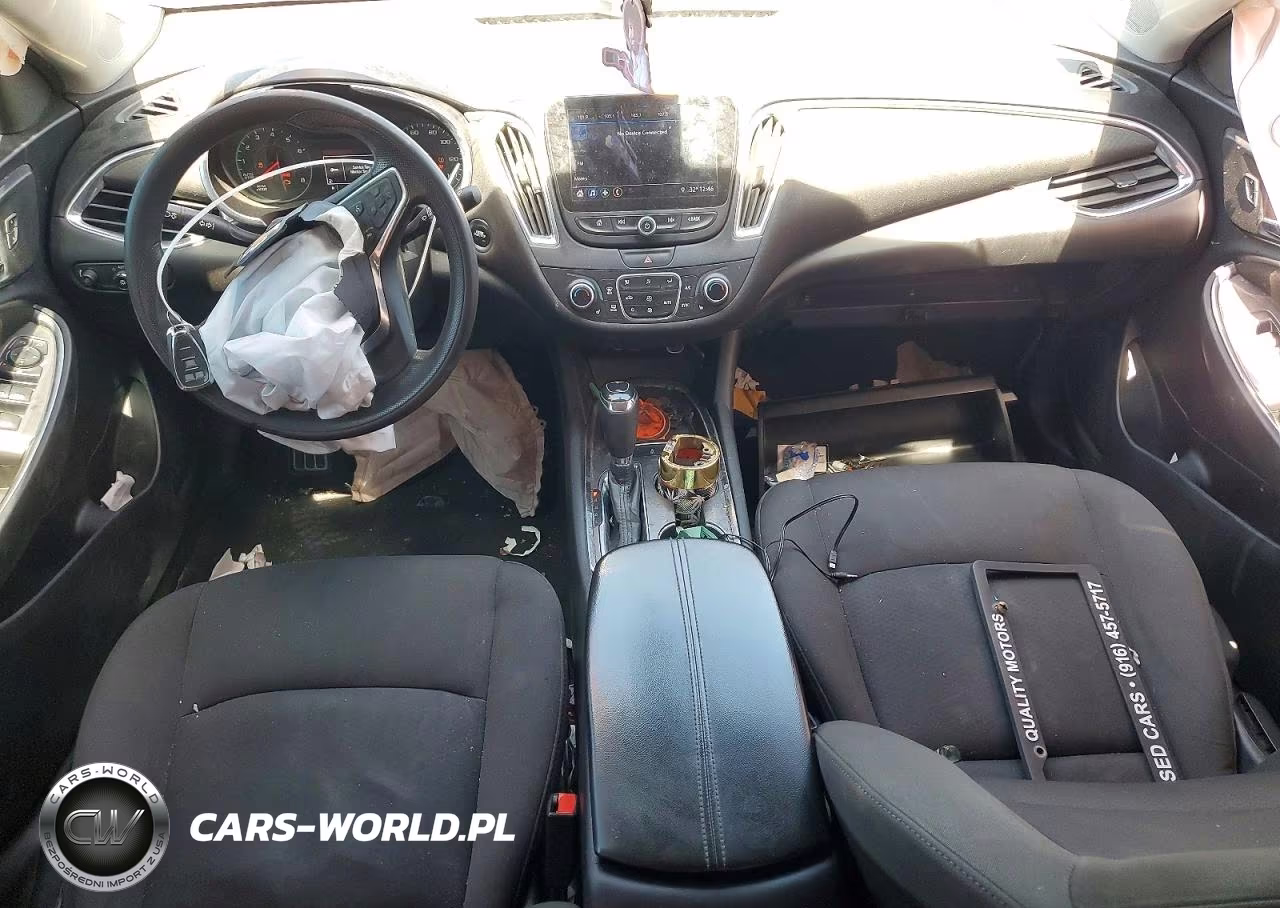2019 Chevrolet Malibu Lt VIN:1G1ZD5ST0KF132331 - 8