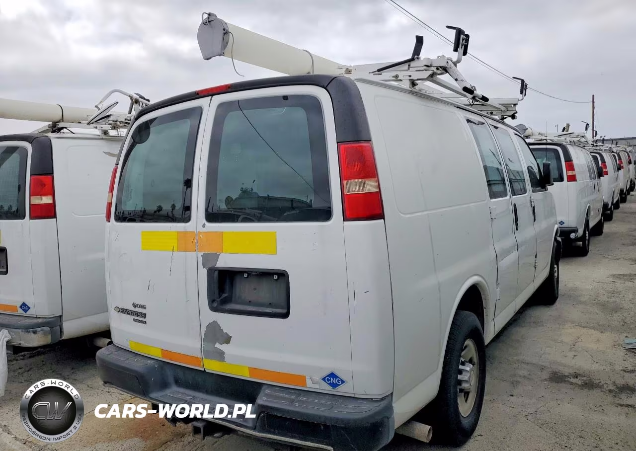 2012 Chevrolet Express 2500 Cargo Utility - Service Van VIN:1GCWGFCB2C1124954 - 3