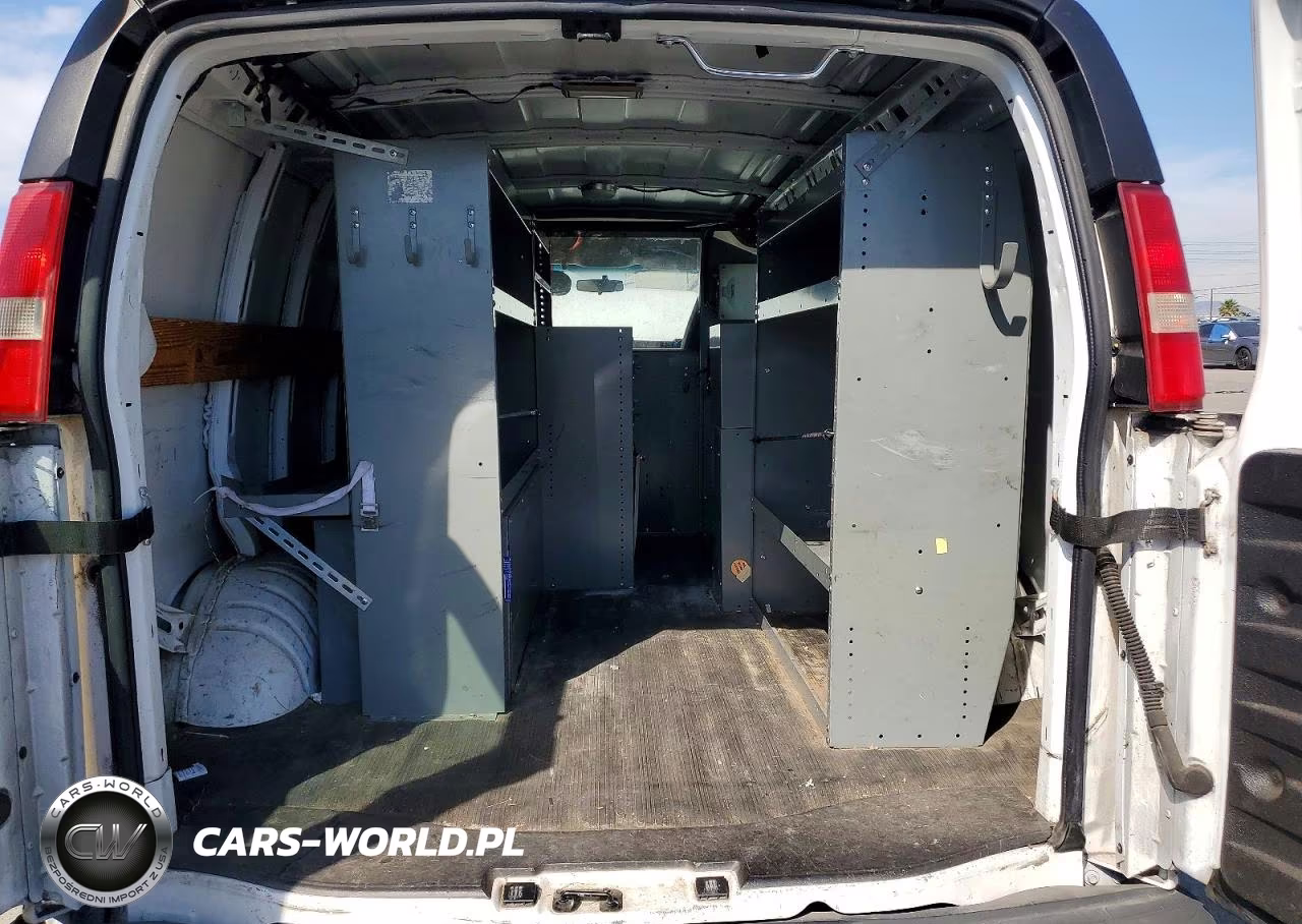 2012 Chevrolet Express 2500 Cargo Utility - Service Van VIN:1GCWGFCBXC1124958 - 10