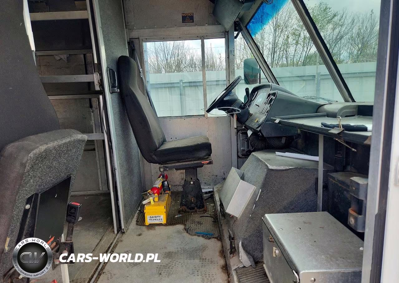 2014 Ford E450 Delivery Truck VIN:1FC3E4KL4EDA66886 - 7
