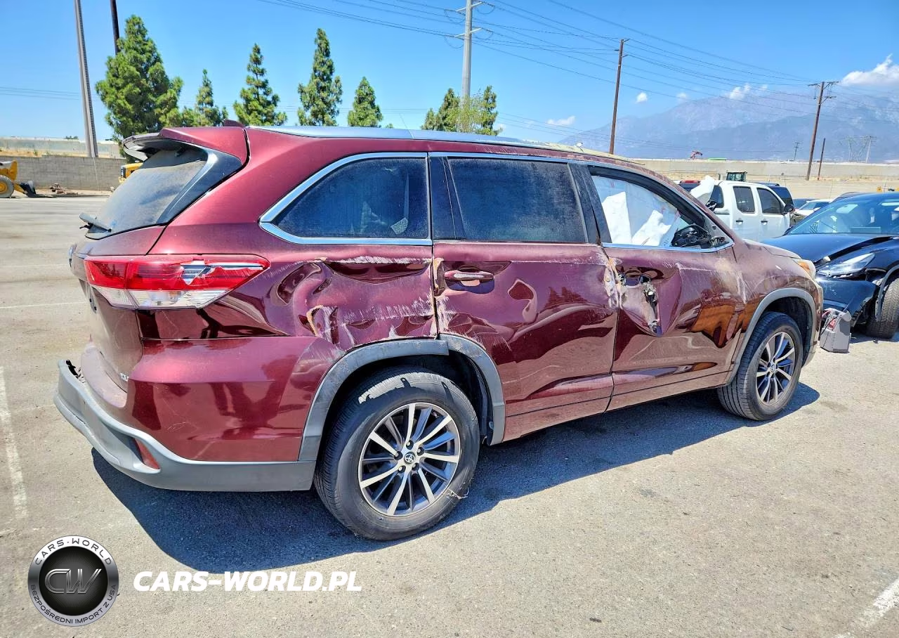 2017 Toyota Highlander Xle VIN:5TDKZRFH3HS222248 - 3