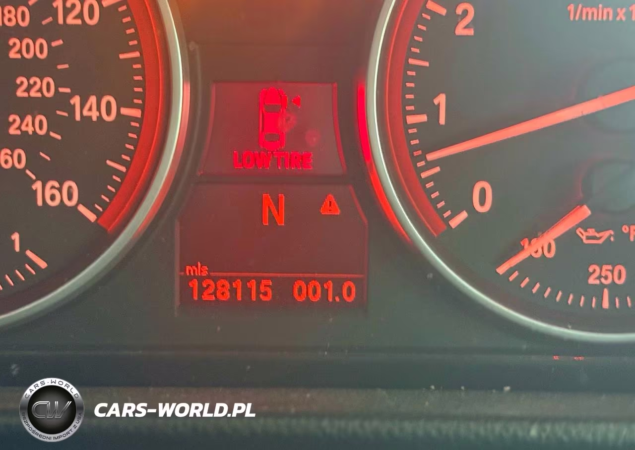 2008 BMW 335 Xi VIN:WBAWC735X8E065774 - 8