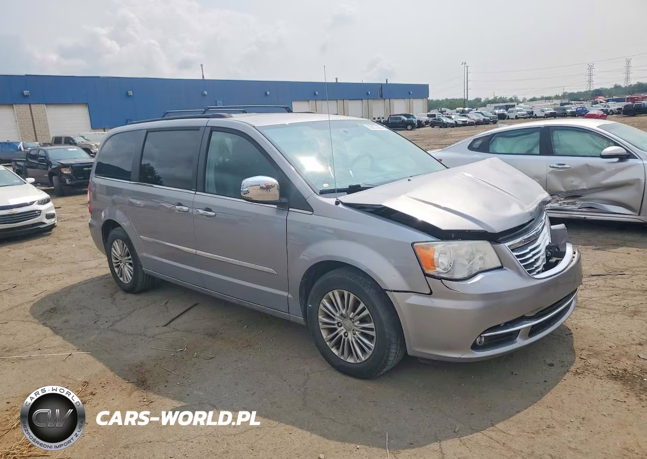 2013 Chrysler Town & Country Touring L VIN:2C4RC1CGXDR647675 - 4