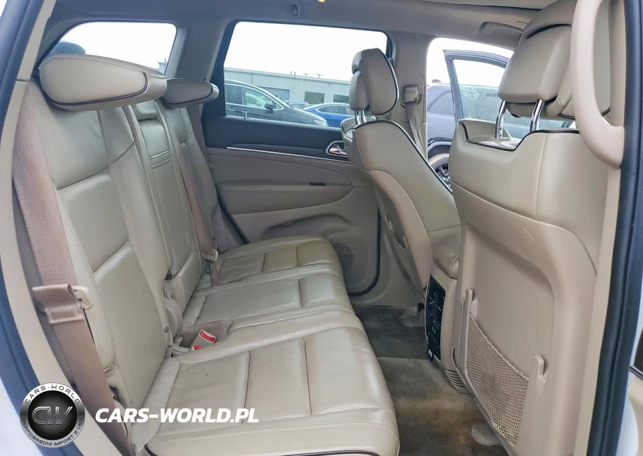2018 Jeep Grand Cherokee Overland VIN:1C4RJECG8JC289168 - 11