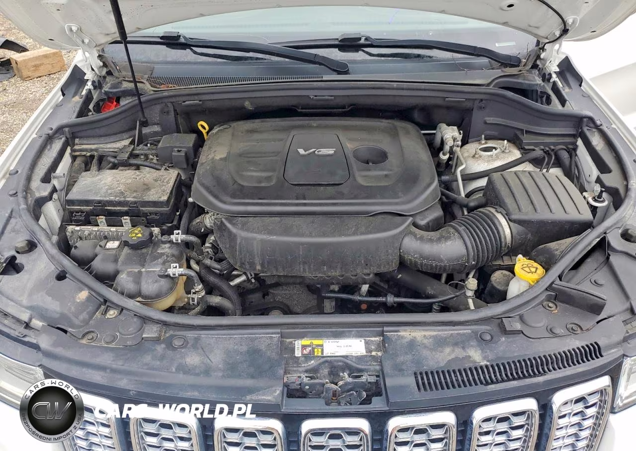 2018 Jeep Grand Cherokee Overland VIN:1C4RJECG8JC289168 - 12