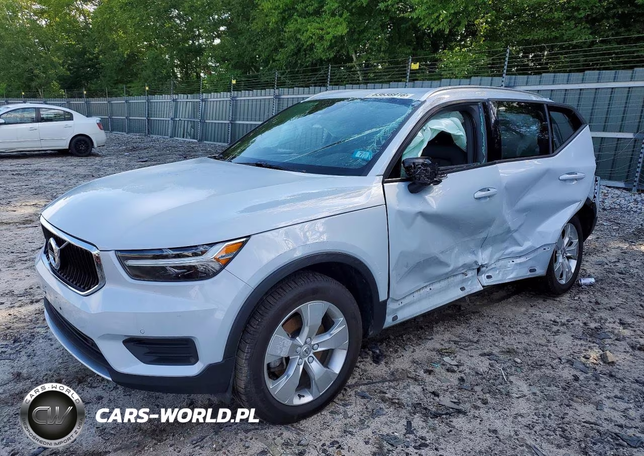 2020 Volvo Xc40 T5 Momentum