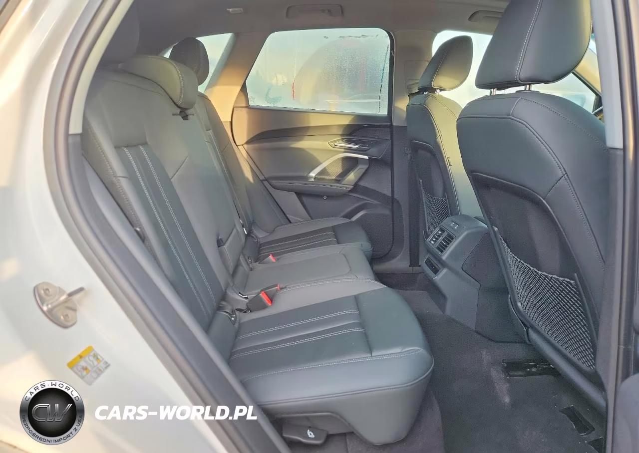 2025 Audi Q5 Premium VIN:WA11AAGU2S2049394 - 10