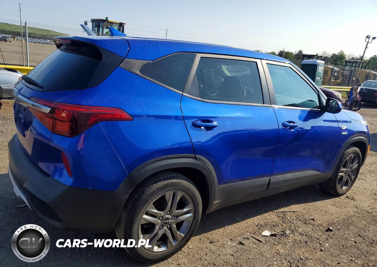 2023 Kia Seltos Lx VIN:KNDEPCAA6P7417781 - 3