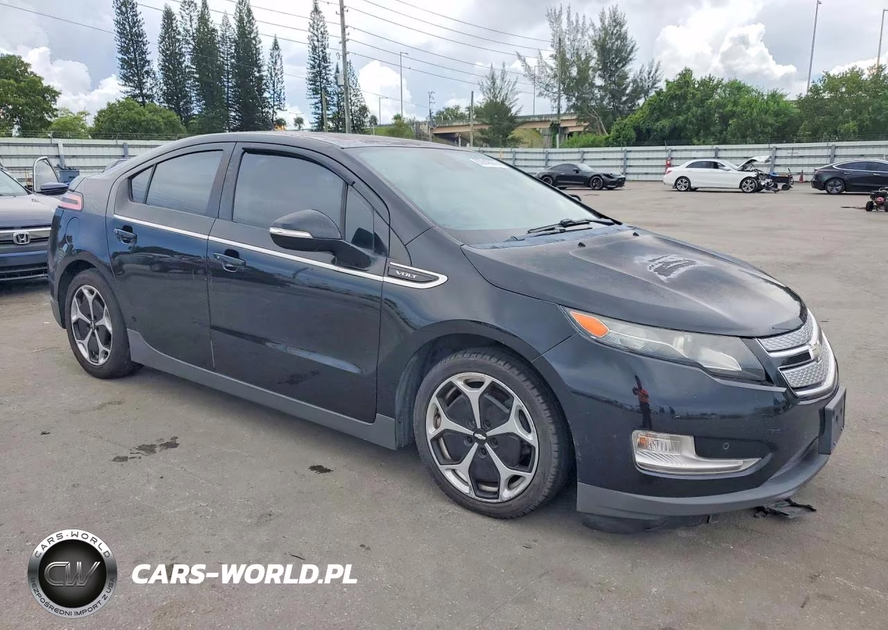 2014 Chevrolet Volt VIN:1G1RH6E48EU151806 - 4