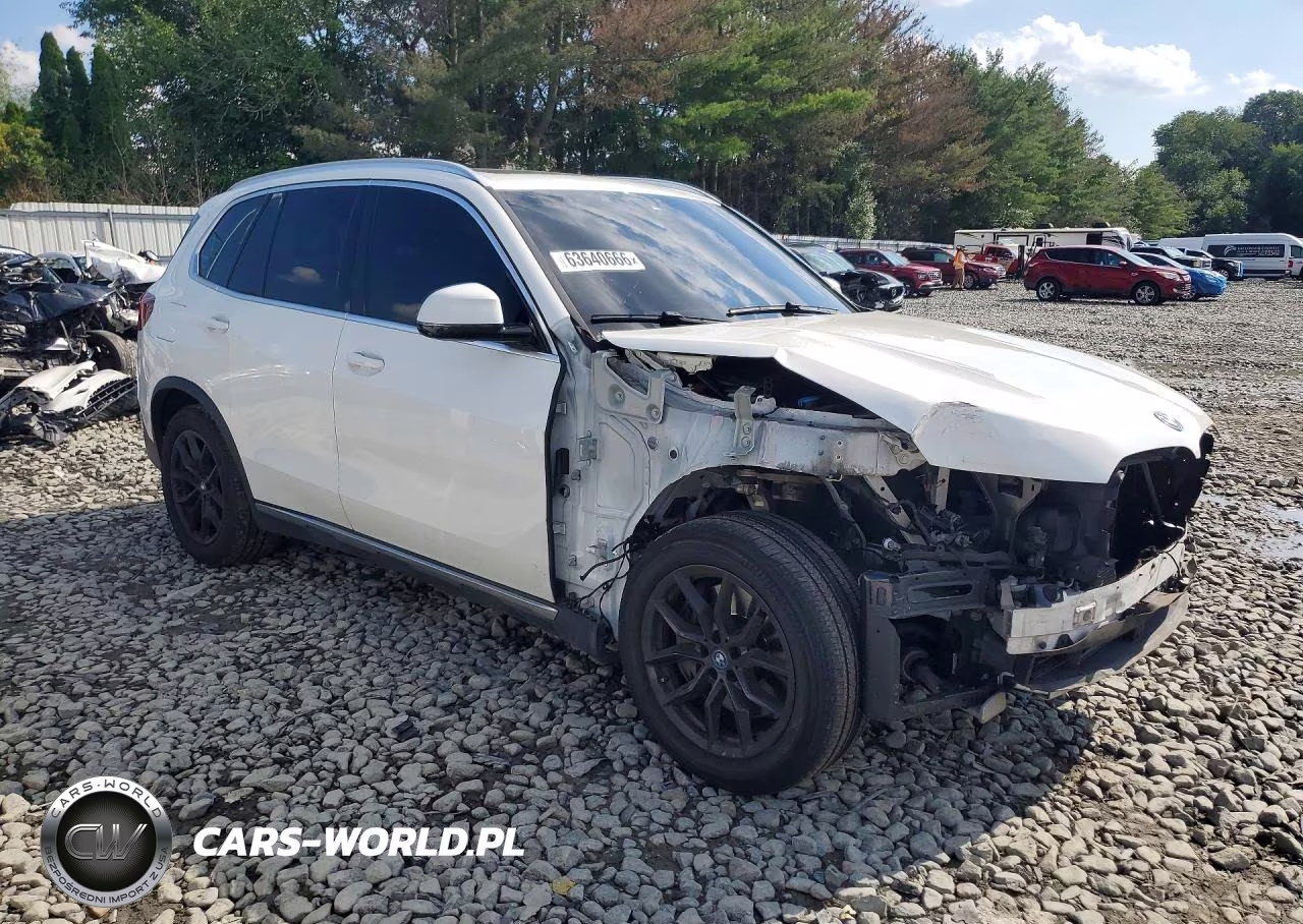 2022 BMW X5 xDrive45E VIN:5UXTA6C01N9H53016 - 4