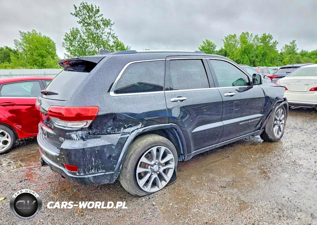 2017 Jeep Grand Cherokee Overland VIN:1C4RJFCG3HC684889 - 3