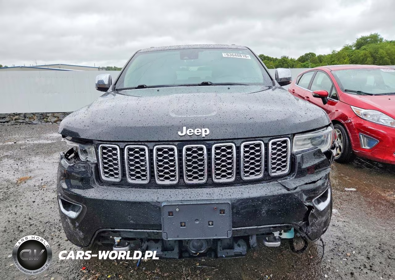 2017 Jeep Grand Cherokee Overland VIN:1C4RJFCG3HC684889 - 5