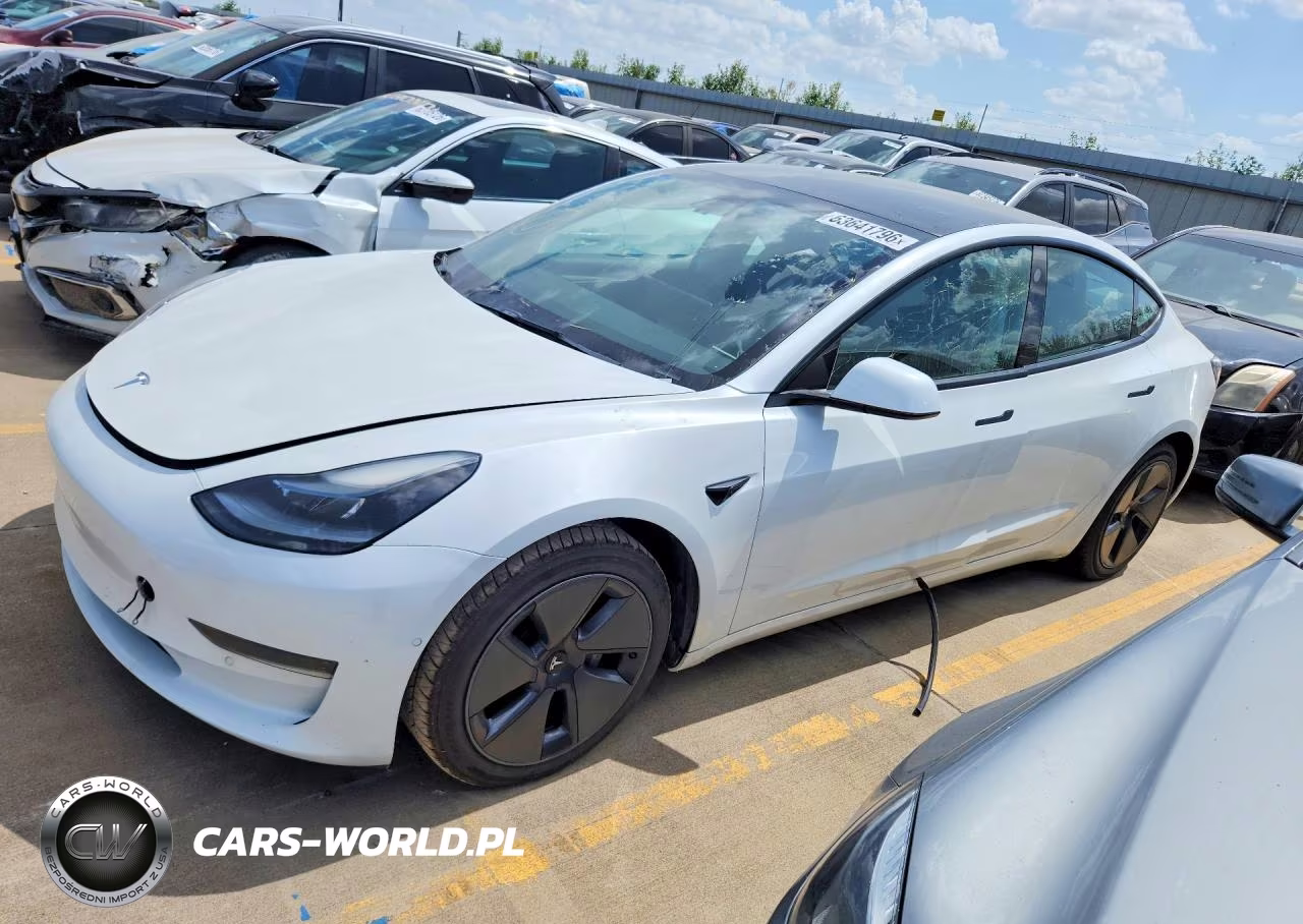 2021 Tesla Model 3 – zdjęcie 1 z 13