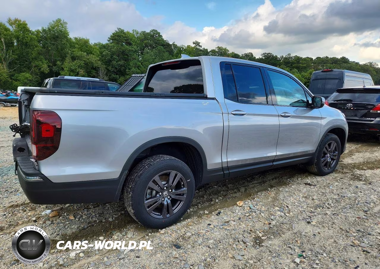 2019 Honda Ridgeline Sport VIN:5FPYK3F14KB014221 - 3
