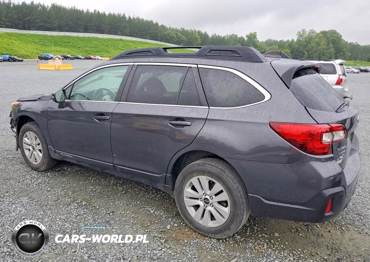 2019 Subaru Outback 2.5I Premium VIN:4S4BSAFC5K3323922 - 2