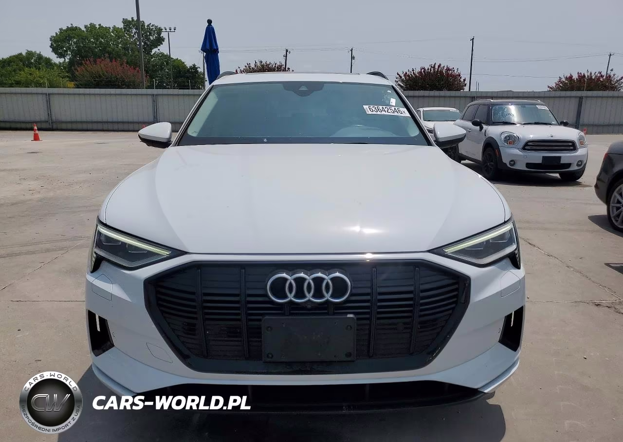 2022 Audi E-Tron Premium VIN:WA1AAAGEXNB007777 - 5