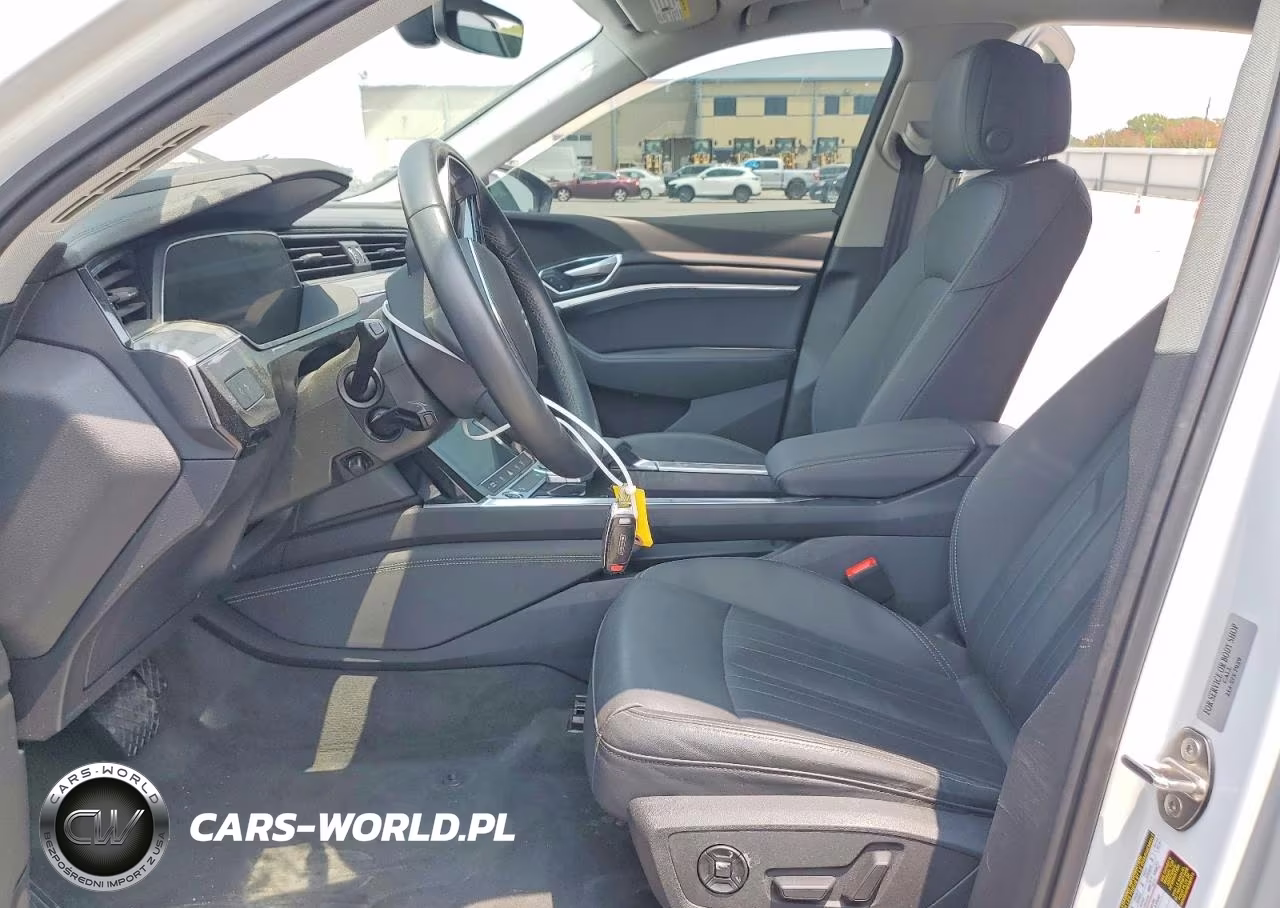 2022 Audi E-Tron Premium VIN:WA1AAAGEXNB007777 - 7