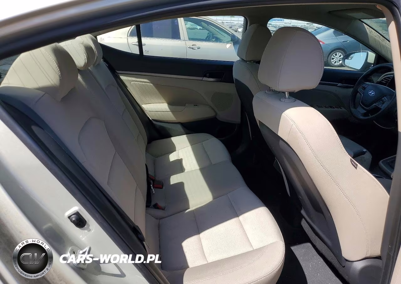 2017 Hyundai Elantra Se VIN:5NPD84LF5HH179944 - 10