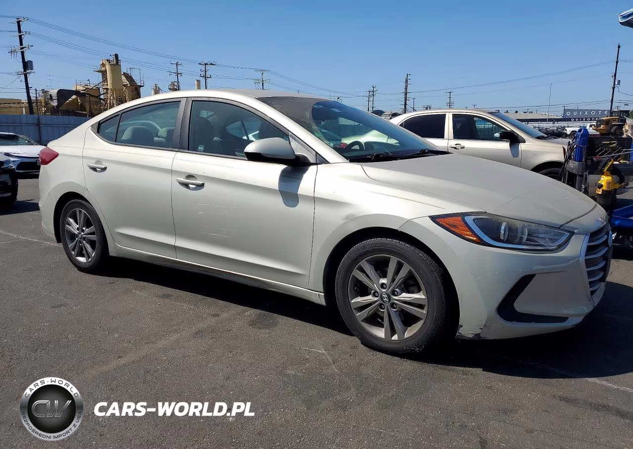 2017 Hyundai Elantra Se VIN:5NPD84LF5HH179944 - 4