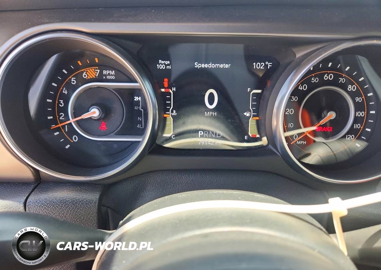 2020 Jeep Wrangler Unlimited Sport VIN:1C4HJXDN1LW325711 - 9