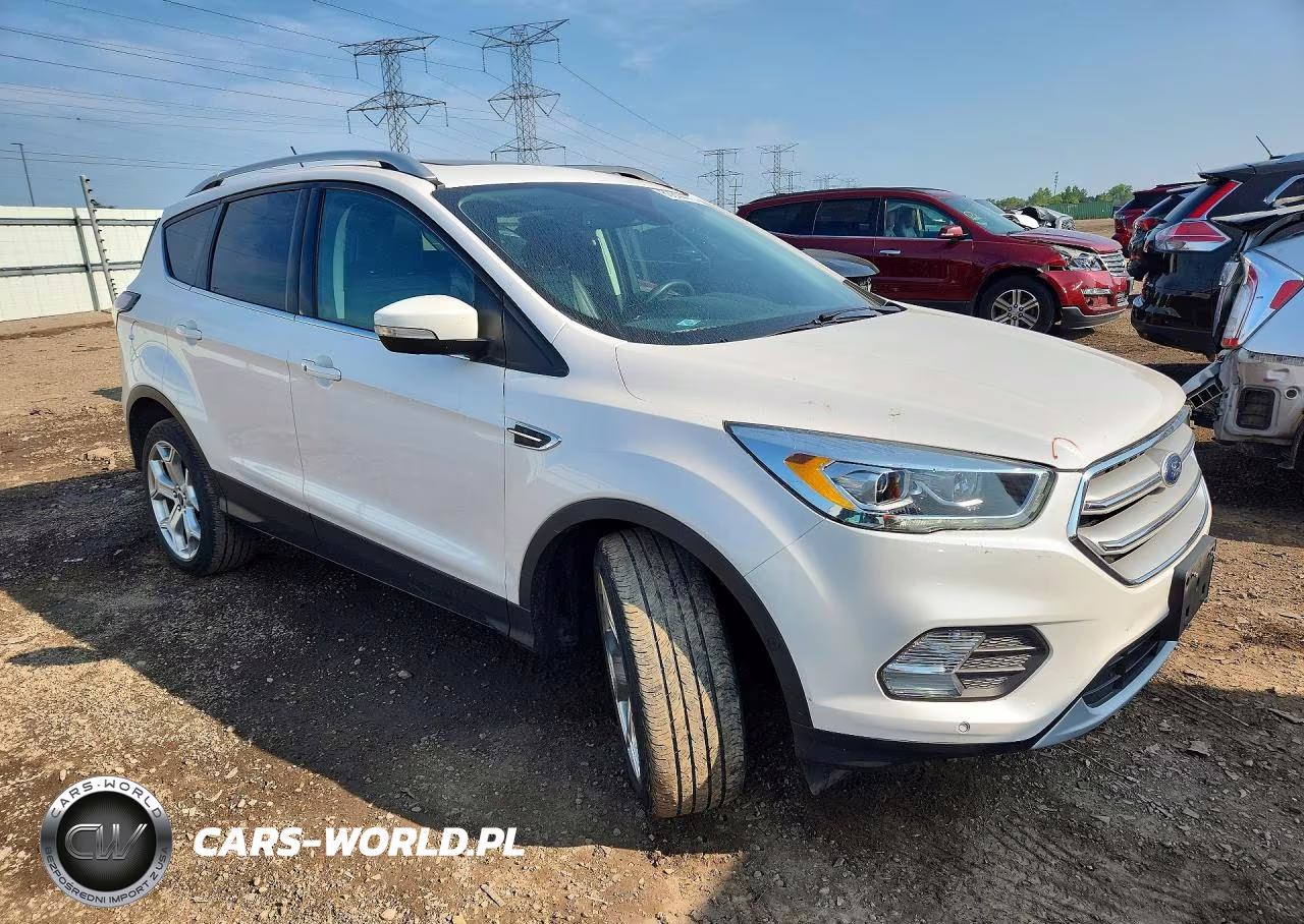 2018 Ford Escape Titanium VIN:1FMCU0J94JUA61467 - 4