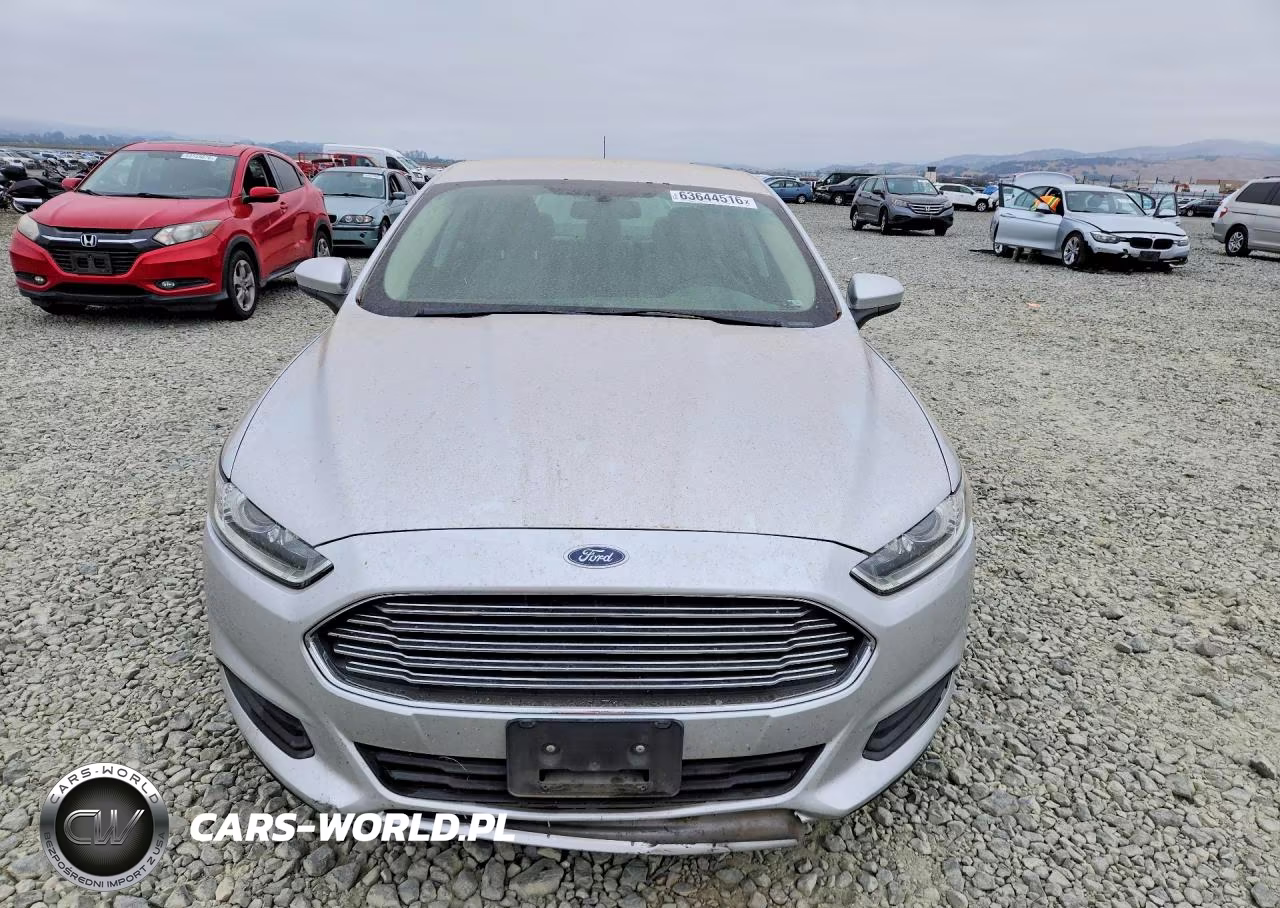 2014 Ford Fusion S VIN:3FA6P0G74ER270001 - 5