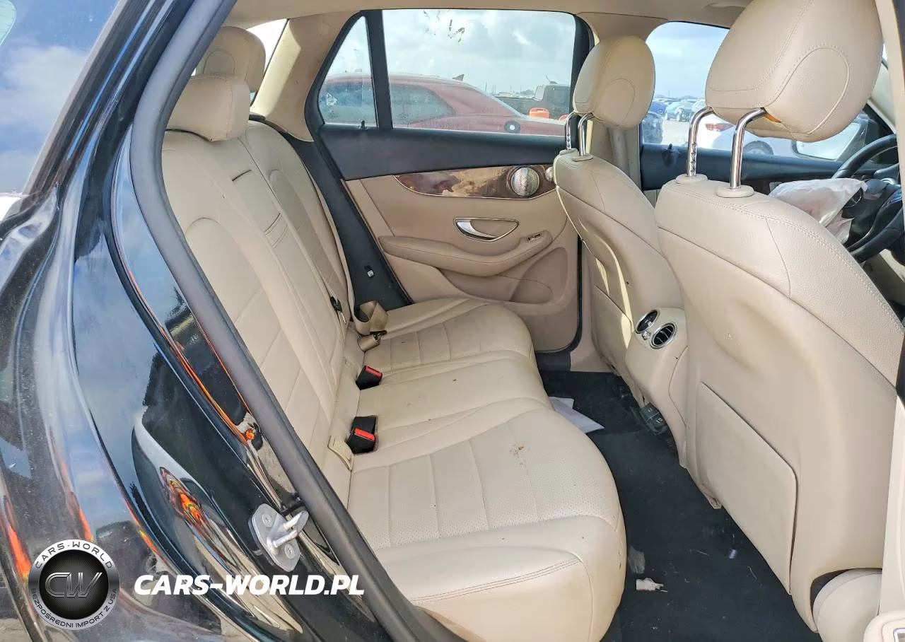 2017 Mercedes-Benz Glc 300 4Matic VIN:WDC0G4KB5HF169936 - 10