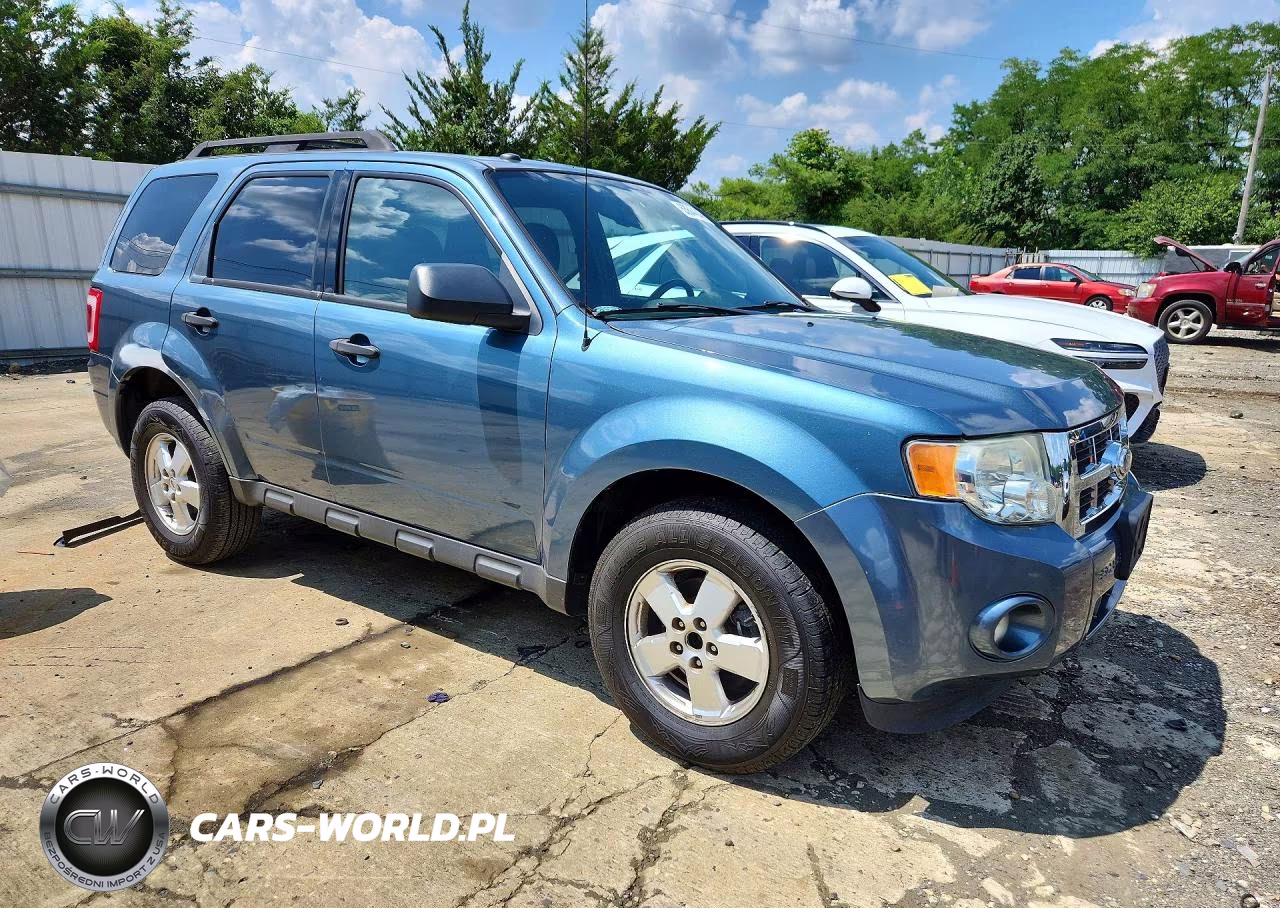 2011 Ford Escape Xlt VIN:1FMCU9D71BKA30835 - 4