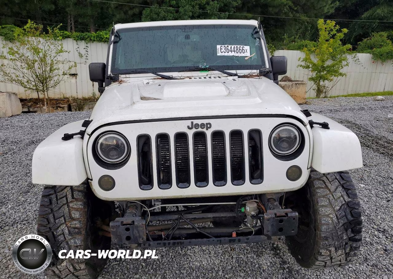 2014 Jeep Wrangler Unlimited Sahara VIN:1C4HJWEG8EL182450 - 5