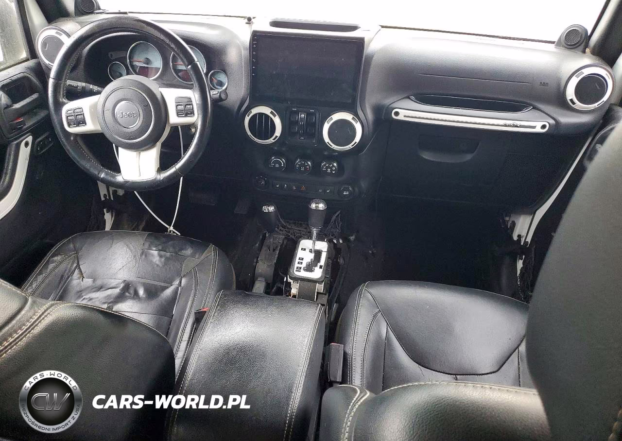 2014 Jeep Wrangler Unlimited Sahara VIN:1C4HJWEG8EL182450 - 8