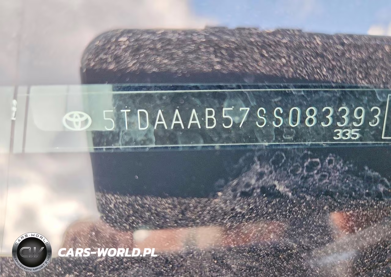 2025 Toyota Grand Highlander Xle VIN:5TDAAAB57SS083393 - 13