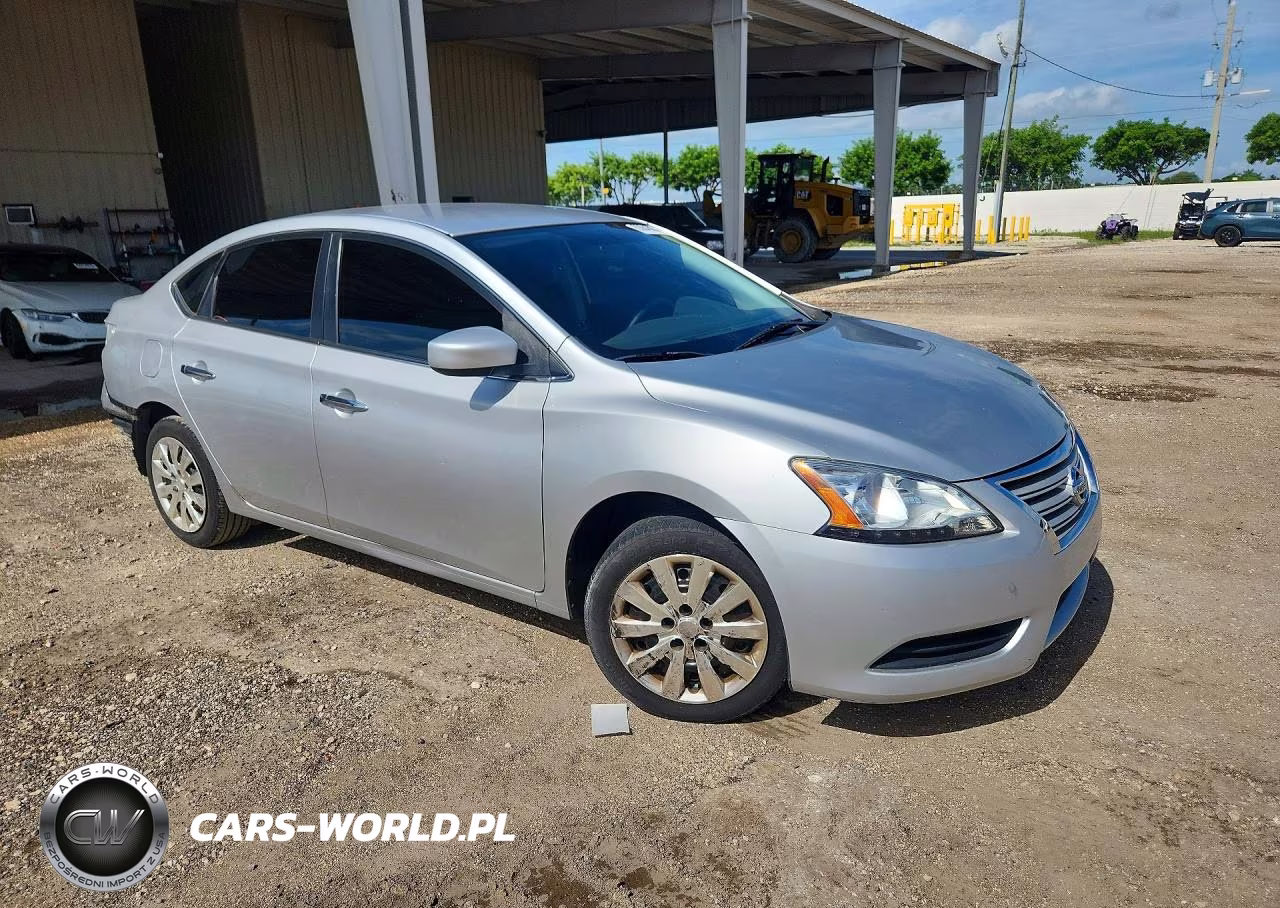 2015 Nissan Sentra S VIN:3N1AB7APXFY348537 - 4