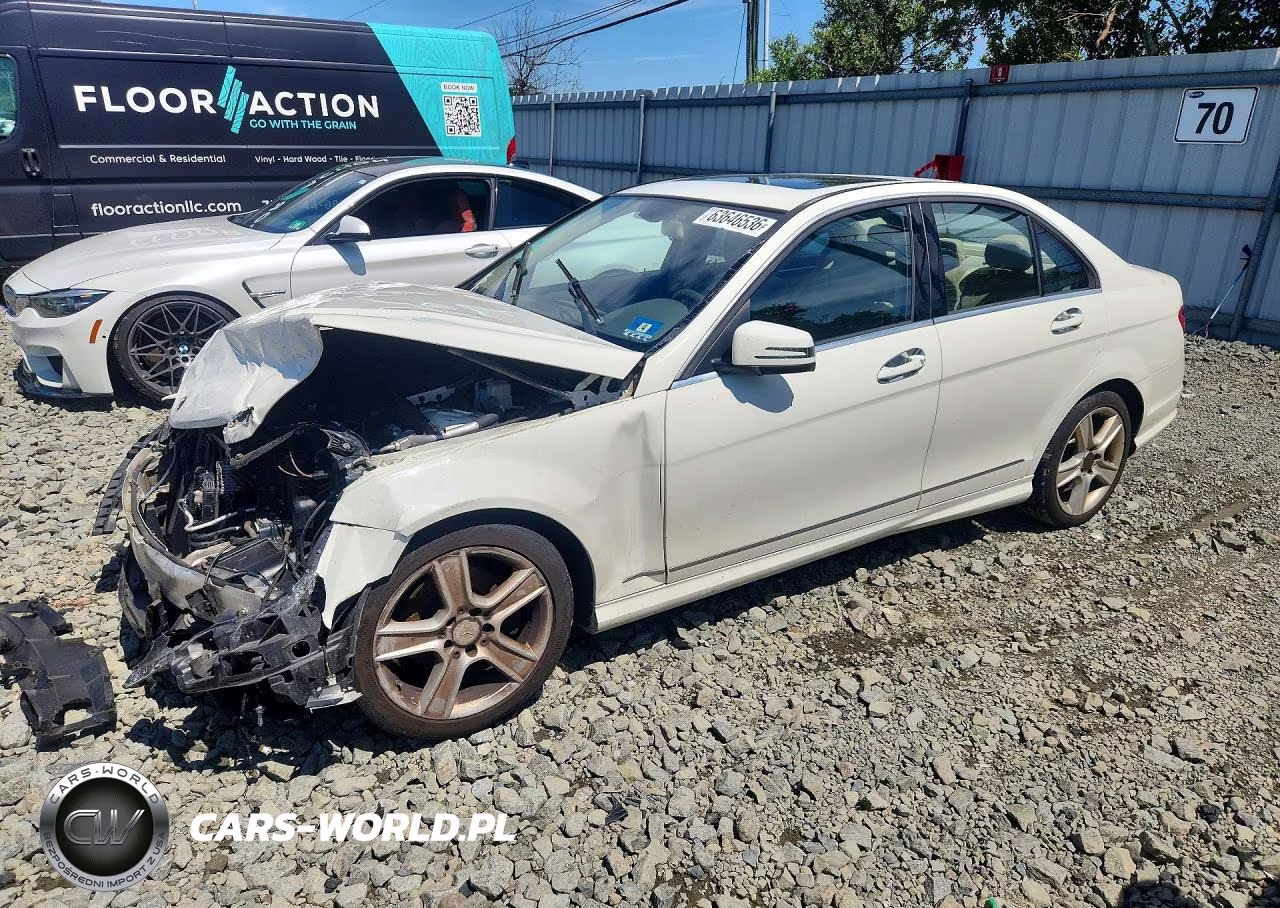 2011 Mercedes-Benz C 300 4Matic – zdjęcie 1 z 12