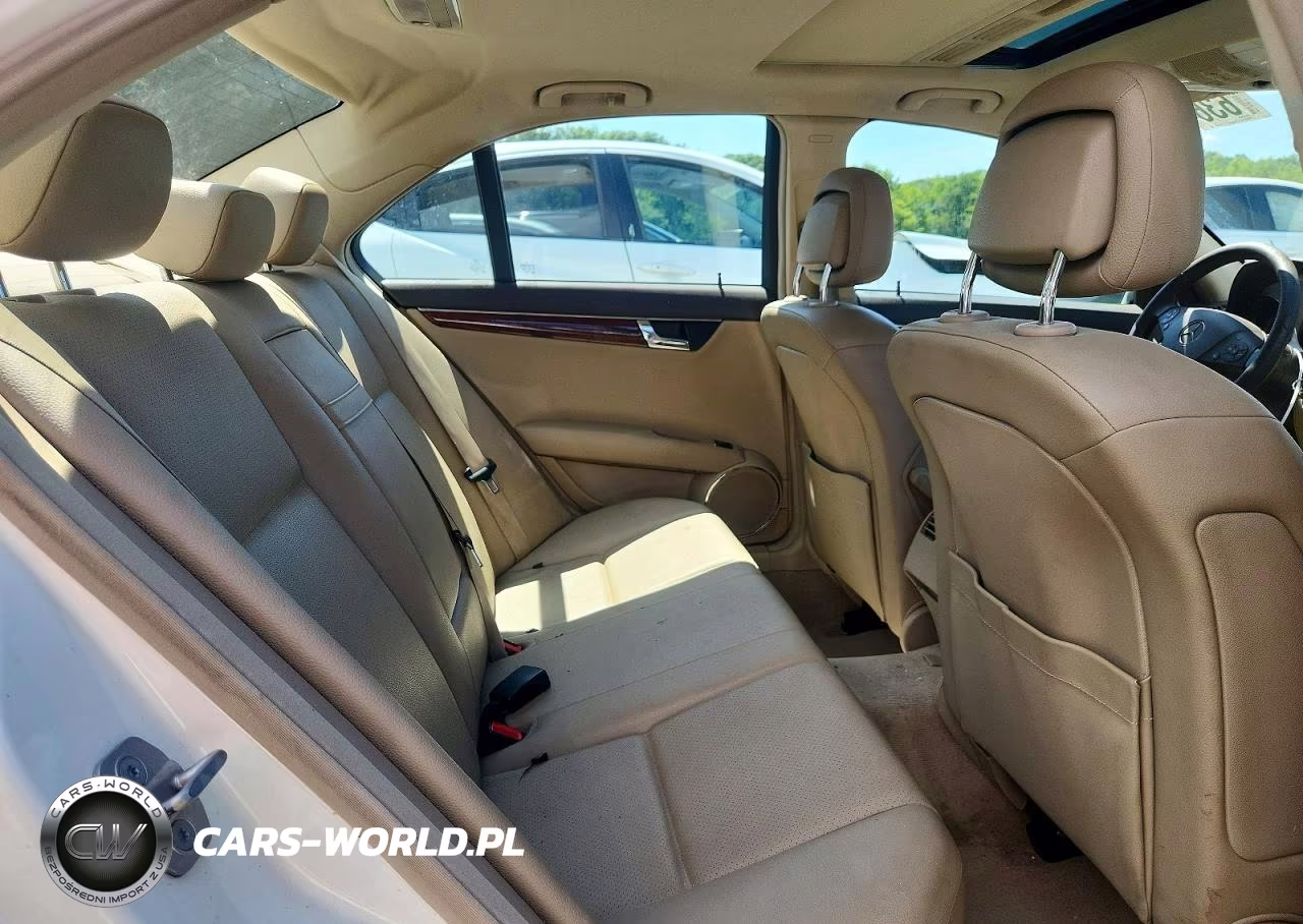 2011 Mercedes-Benz C 300 4Matic VIN:WDDGF8BB1BR155476 - 10