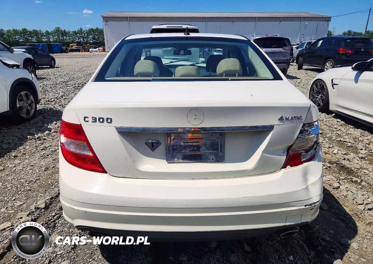 2011 Mercedes-Benz C 300 4Matic VIN:WDDGF8BB1BR155476 - 6