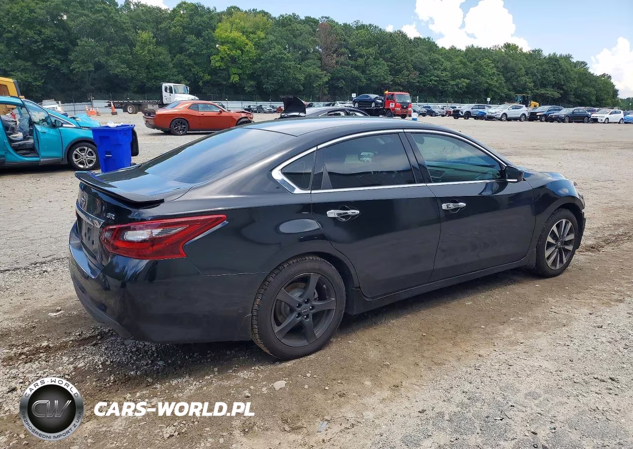 2017 Nissan Altima 2.5 Sr VIN:1N4AL3AP8HN344656 - 3