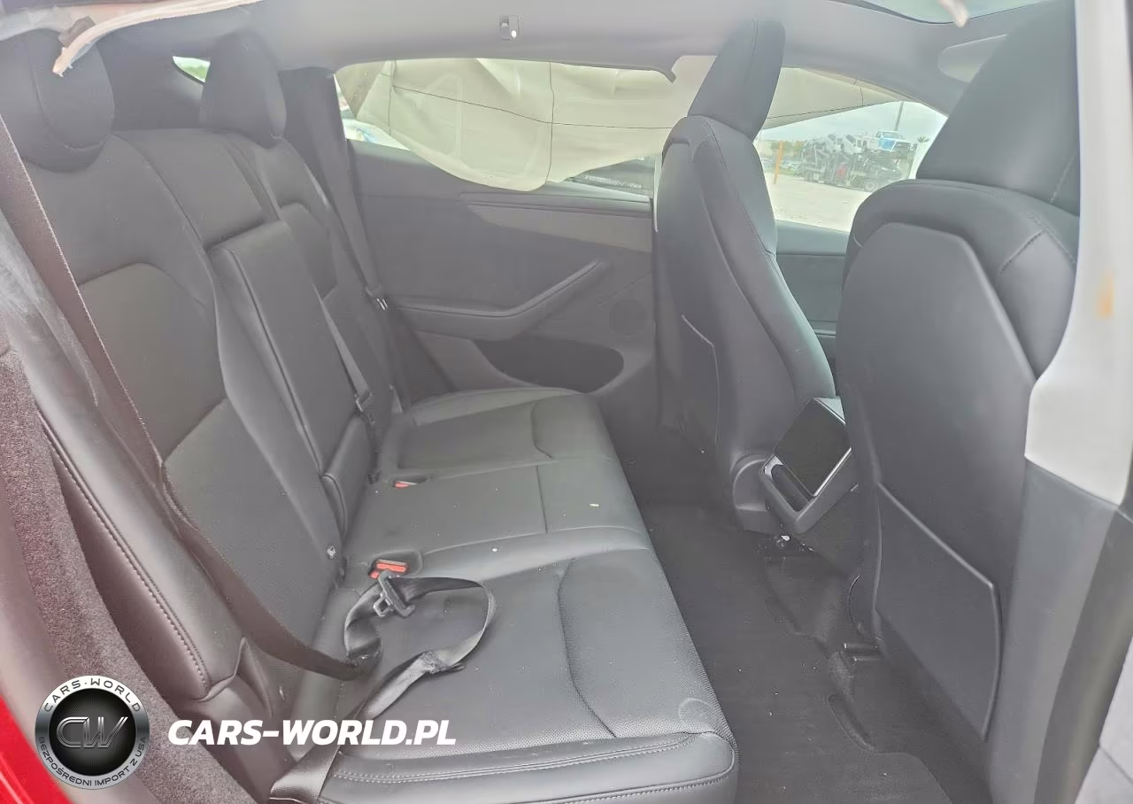 2026 Tesla Model Y VIN:7SAYGDEE3TA470717 - 11