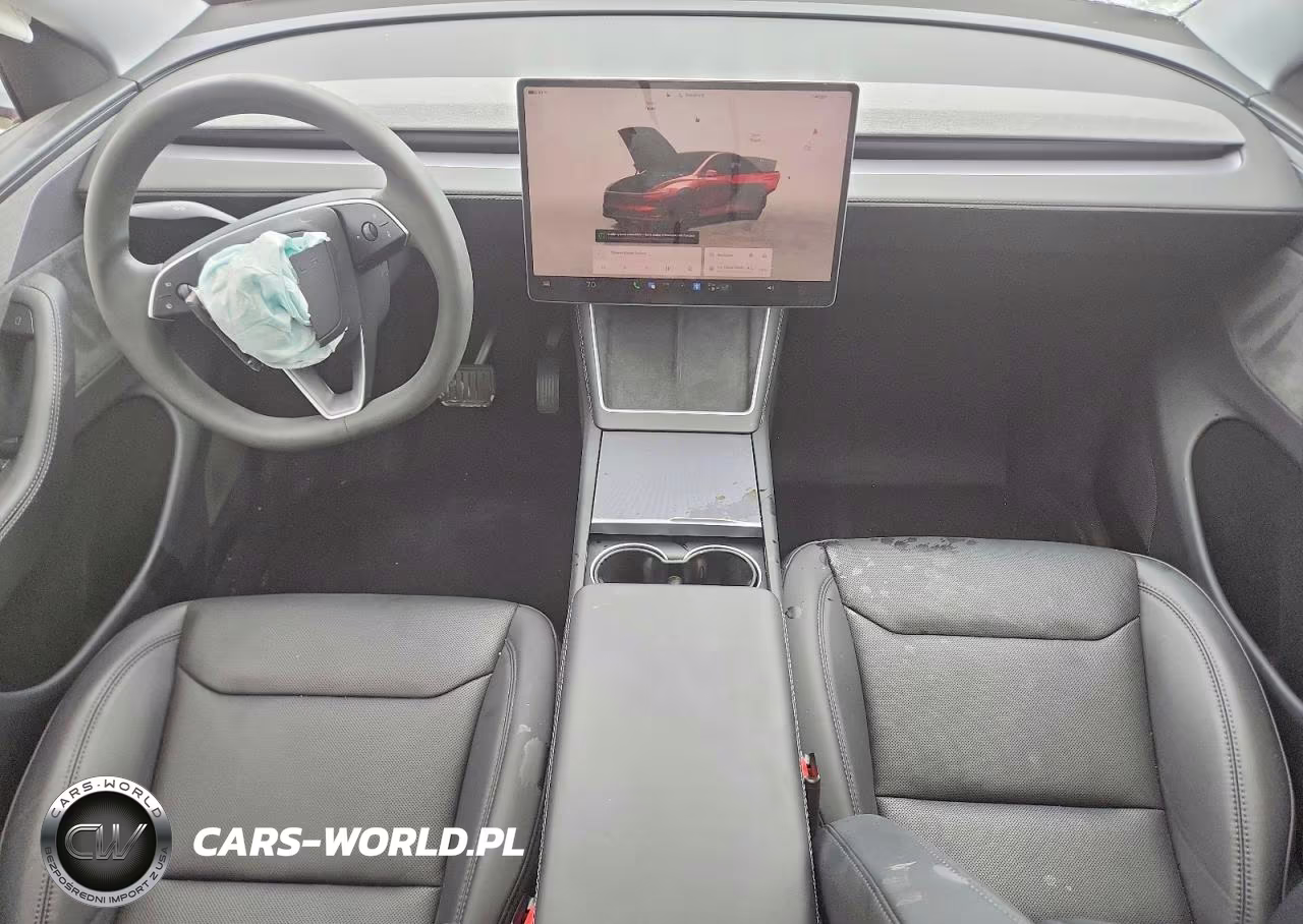2026 Tesla Model Y VIN:7SAYGDEE3TA470717 - 8